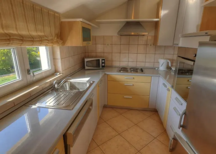 Molina - One-bedroom With Terrace And Sea View Apartamento Mlini