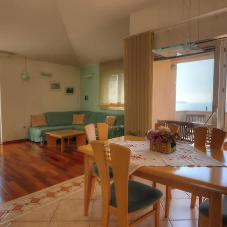 Apartment Molina - One-bedroom With Terrace And Sea View