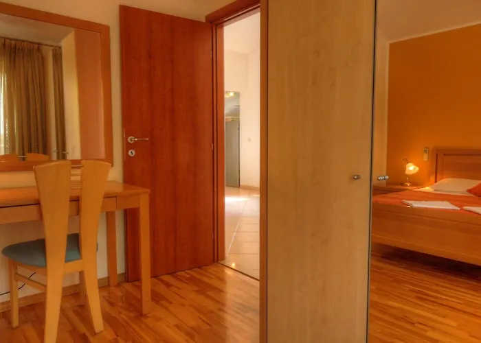 Molina - One-bedroom With Terrace And Sea View Appartement Mlini